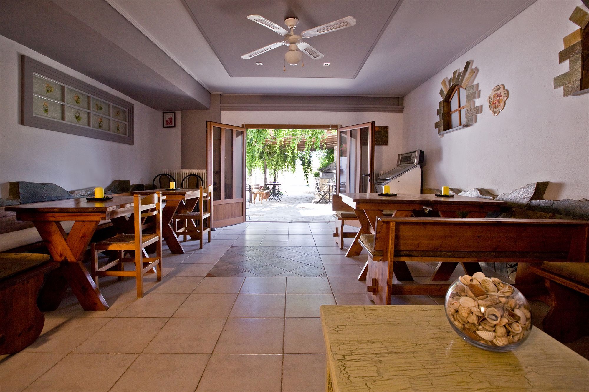 Seranides Boutique Hotel Kato Gatzea Exterior photo